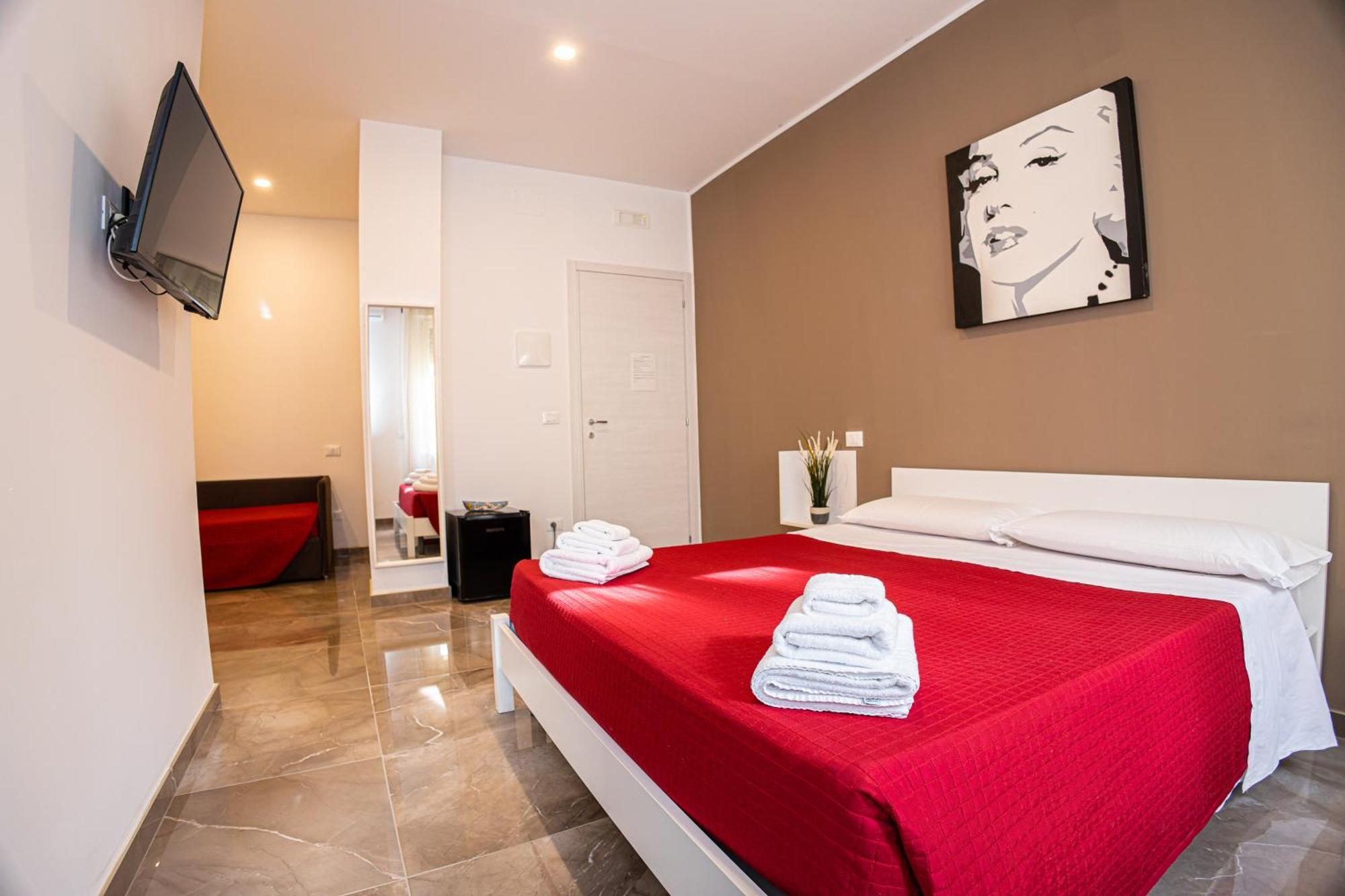 Suebi Rooms And Appartament Termoli Eksteriør bilde