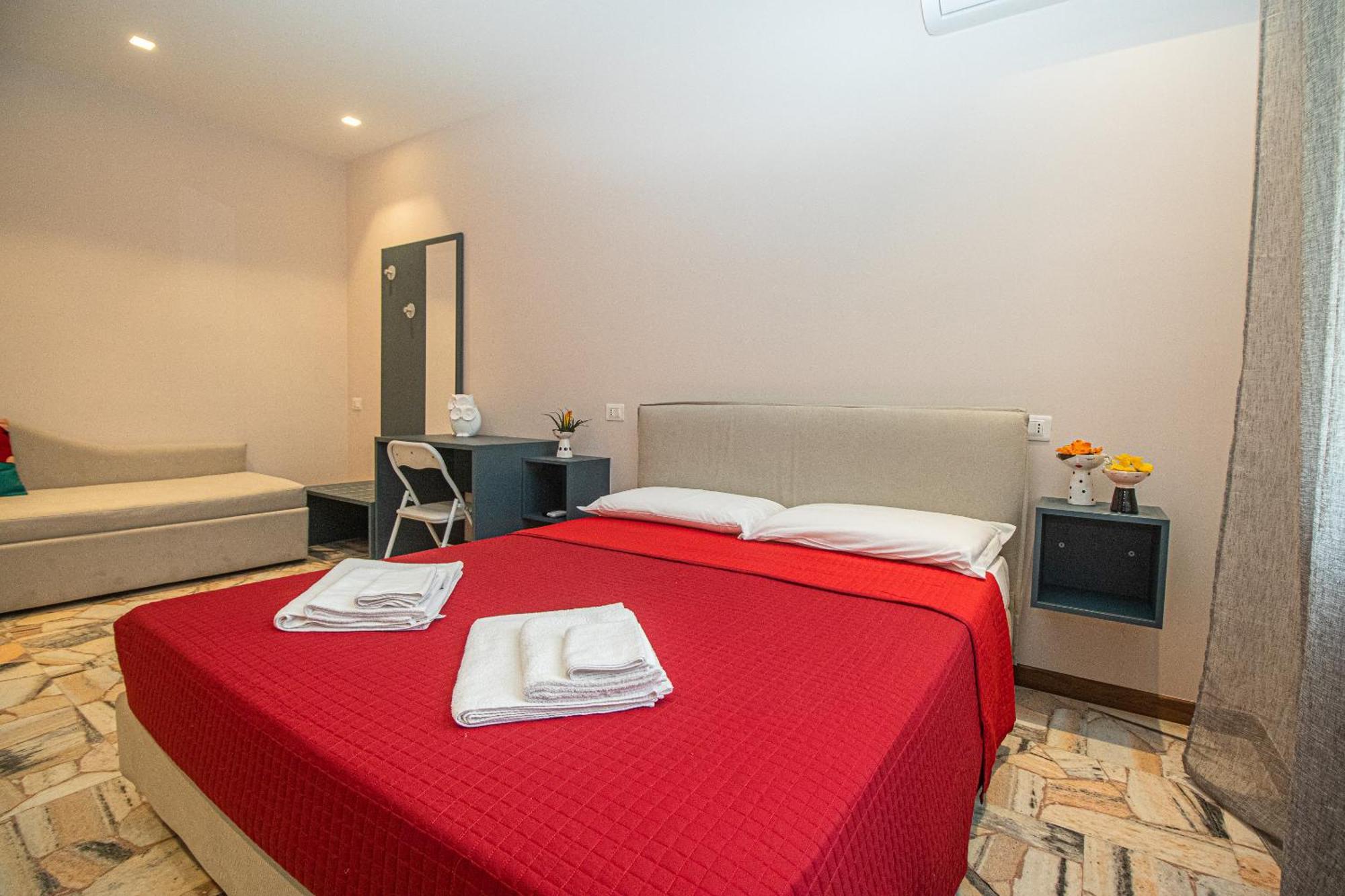 Suebi Rooms And Appartament Termoli Eksteriør bilde